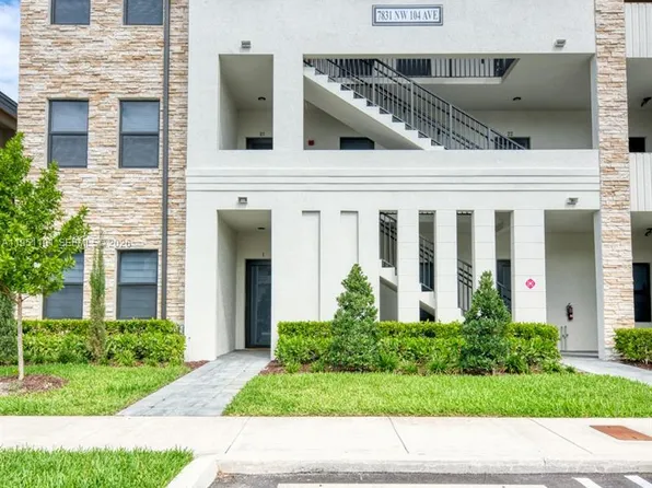 7831 NW 104th Ave APT 23, Doral, FL 33178