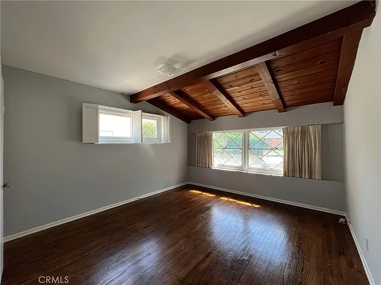 22607 Collins St — Photo 10