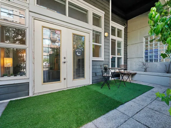 2102 W 38th Ave #102, Vancouver, BC V6M 1R9