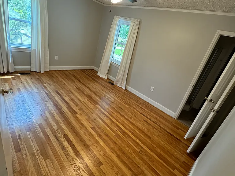 39 Mayfair Ln — Photo 16