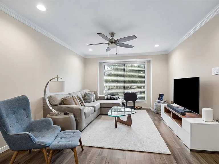 1311 Antoine Dr #178 — Photo 2