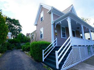 4 Pine St, Newport, RI 02840