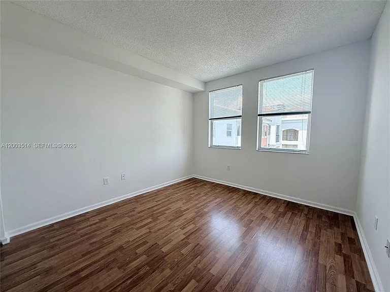 17100 N Bay Rd #1913 — Photo 30