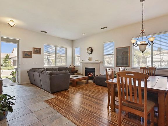 5th image of 3150 Stefano Dr