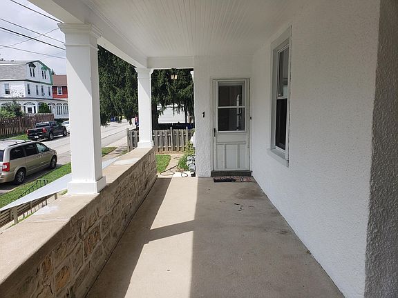 Front Porch, view towards front door