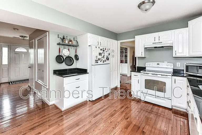 1350 Shallow Ford Rd — Photo 17