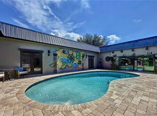 452 SE Paradise Point Rd, Crystal River, FL 34429