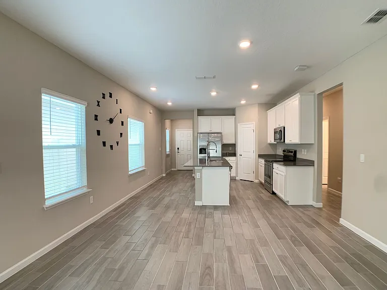 7374 Hilladale Creek Ln — Photo 13