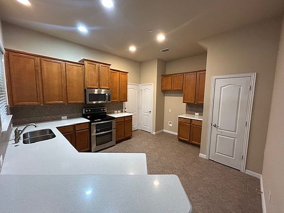 2nd image of 1617 Black Duck Ter APT E