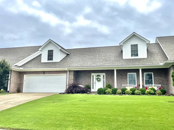 1644 Fairway Dr, Dyersburg, TN 38024