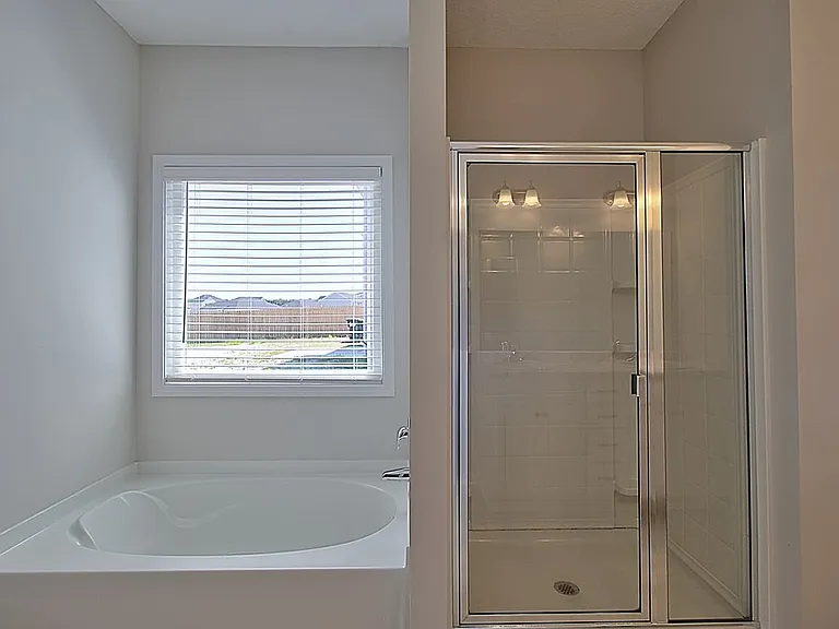 183 W West Winn Ave — Photo 26