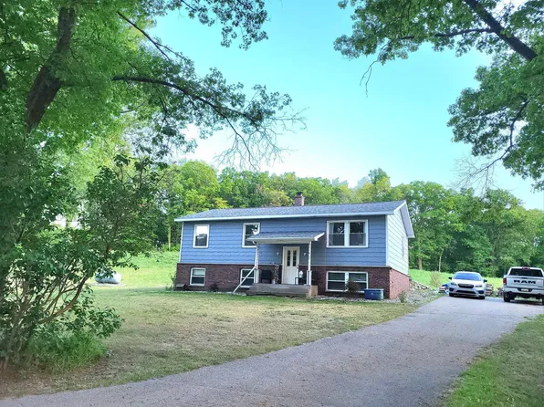 215 N Peets Rd, Middleville, MI 49333