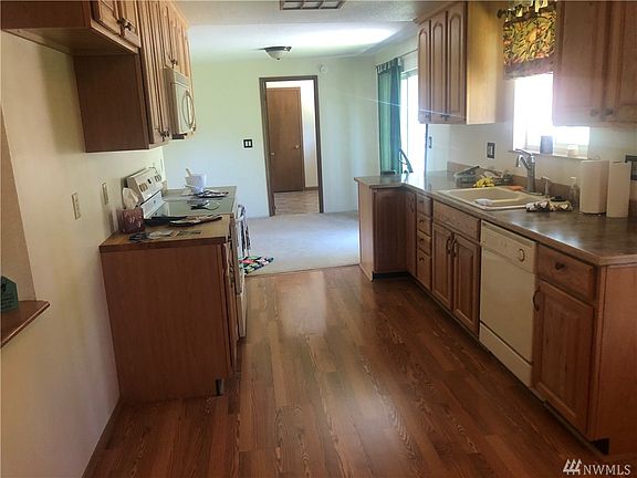 5th image of 9719 Willowood Pl SW