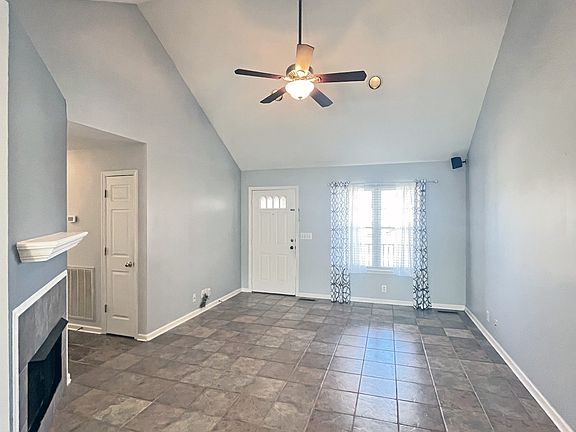5th image of 1319 Barry Ln