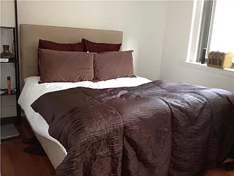 Rented by R New York