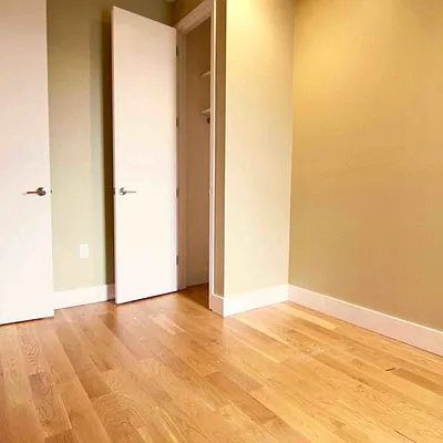 Rented by Nooklyn NYC LLC | media 44