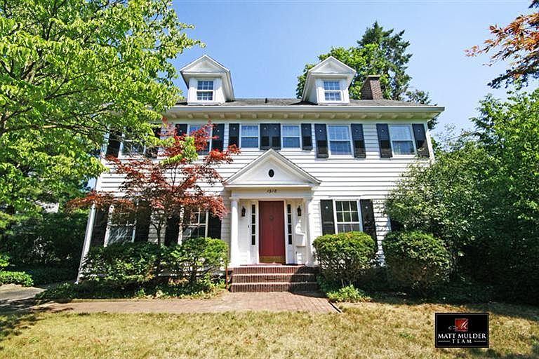 1st image of 1518 Henderson Dr