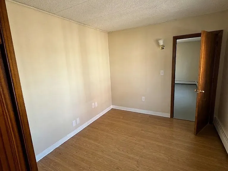 6 Lowell Ter #2 — Photo 8