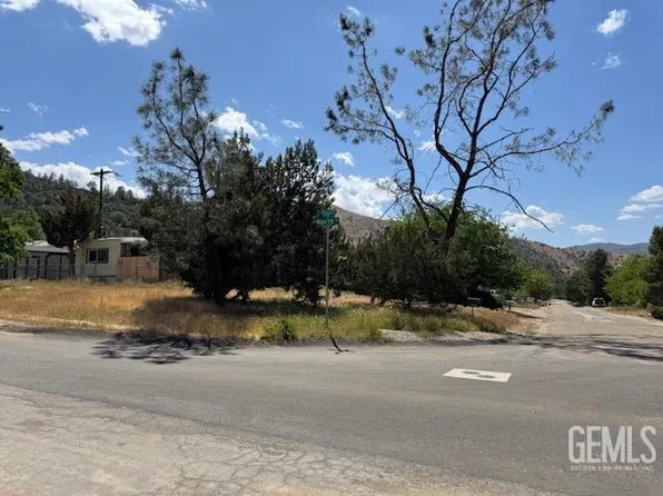 412 Park Way, Bodfish, CA 93205