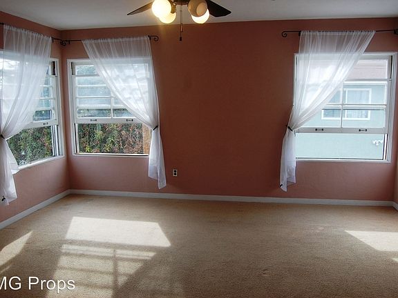 5th image of 4470-72 Maryland St