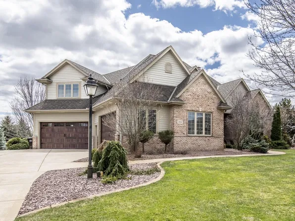 2175 Coachmen COURT, Delafield, WI 53018