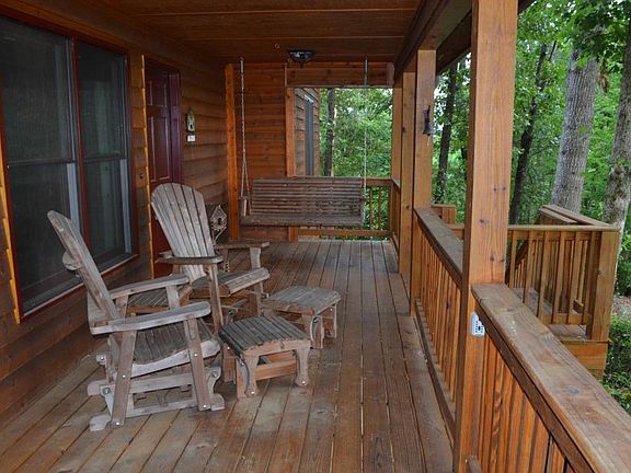 2nd image of 143 Noelle Ln
