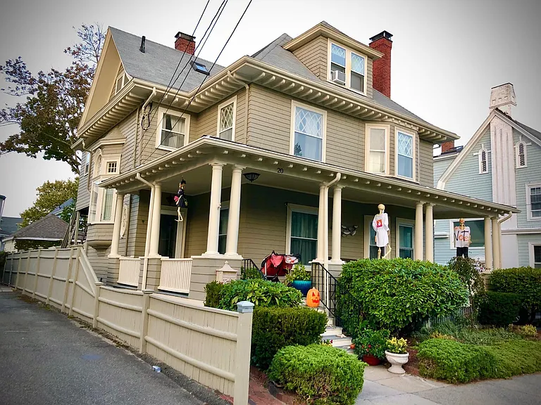 20 Greystone Park — Photo 4