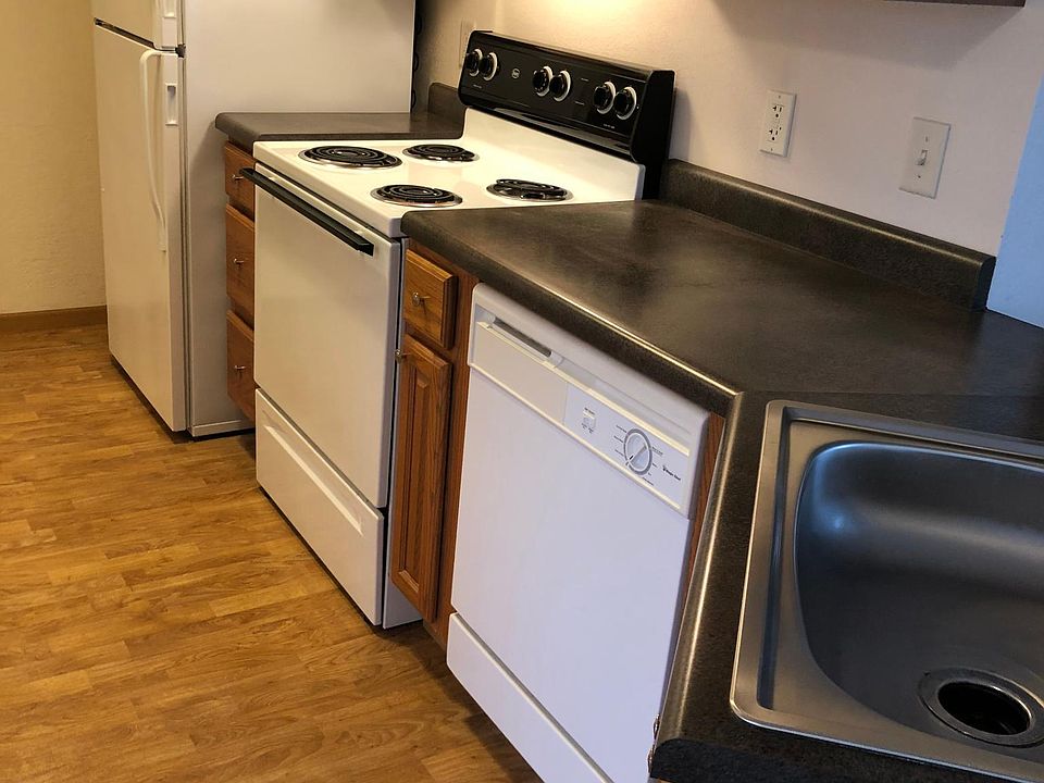 1st image of 2719 W Capital Ave