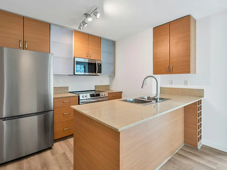 928 Homer St #1601 — Photo 2