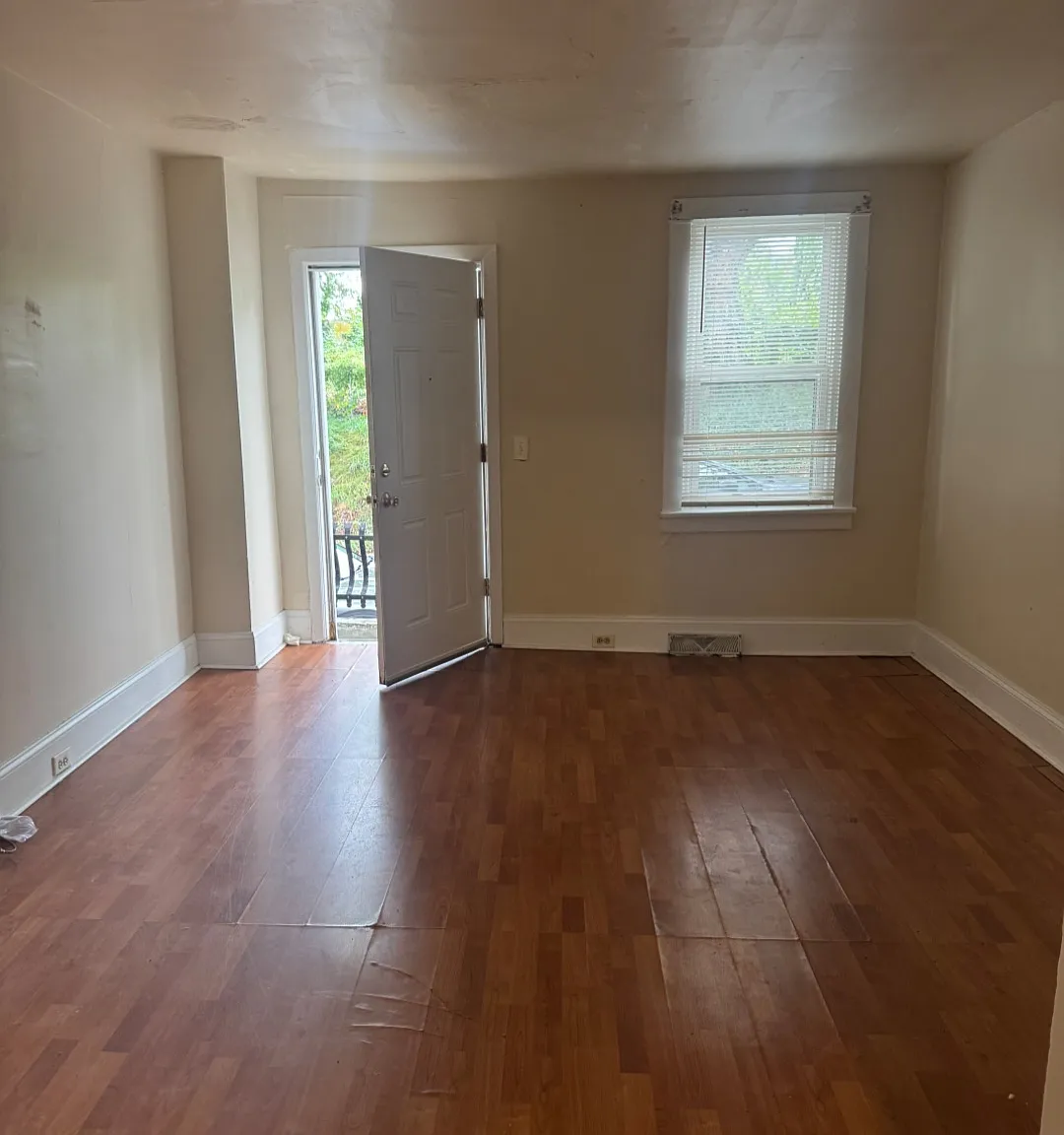 3 bed, 2644 sqft, $1,595 — Photo 4