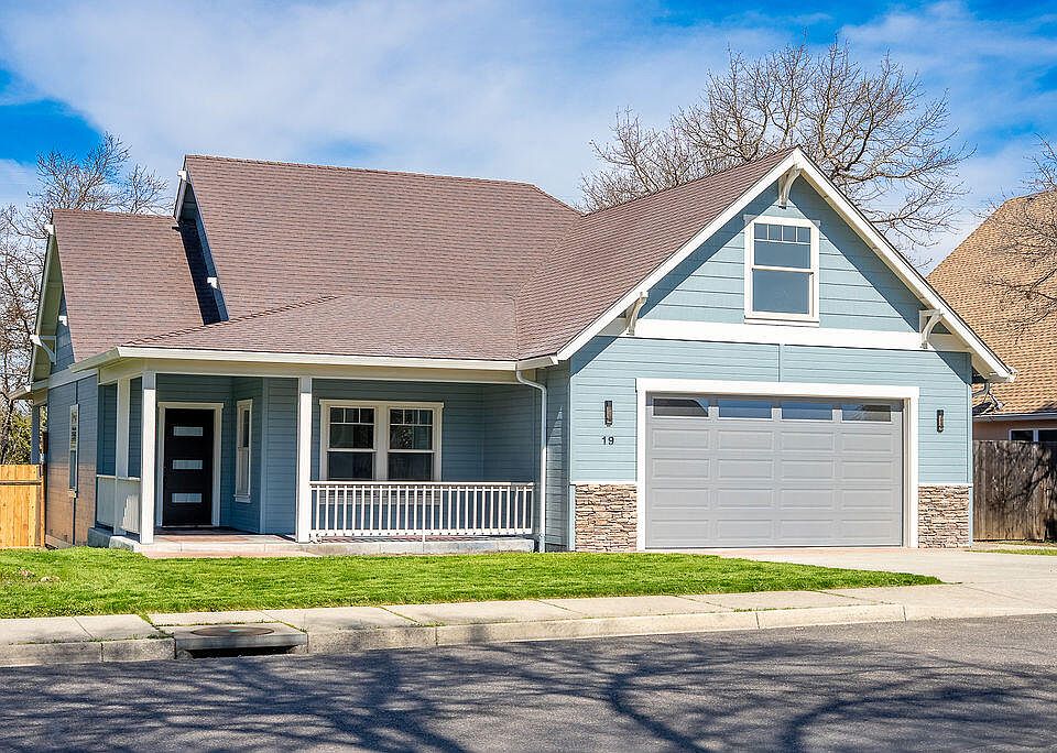1st image of 19 Pine Ct