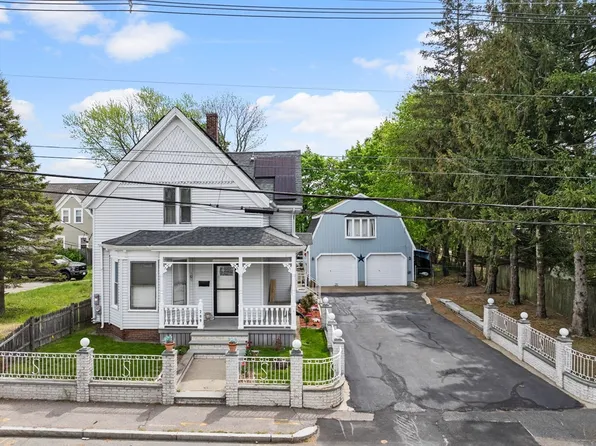 209 Grove St, Brockton, MA 02302