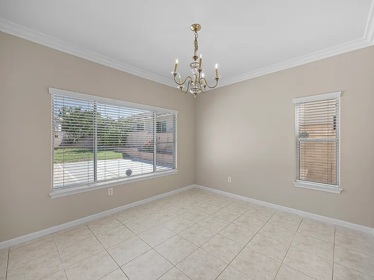 9911 Garibaldi Ave — Photo 18