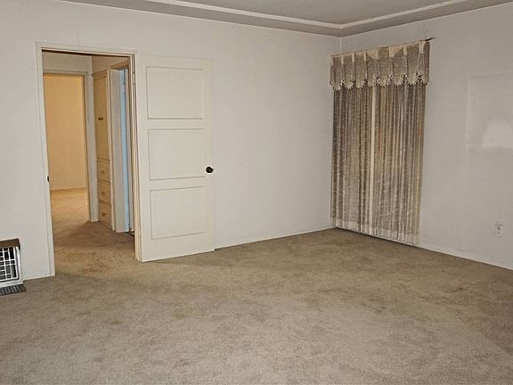 3rd image of 6510 Hereford Dr