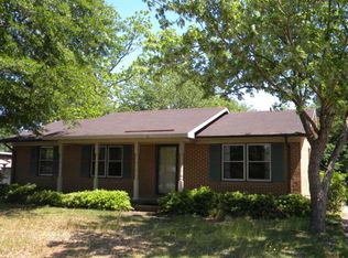 1611 Jollit Ave, Opelika, AL 36801