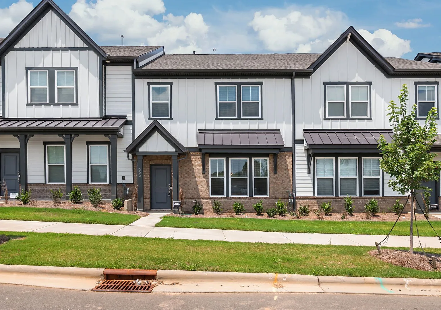 Brand-New 3 Bedroom Townhome in Desirable Indian Trail Available for Immediate Move-In! — Photo 1