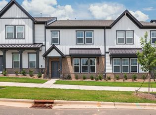 302 Silver Fleet Dr, Indian Trail, NC 28079