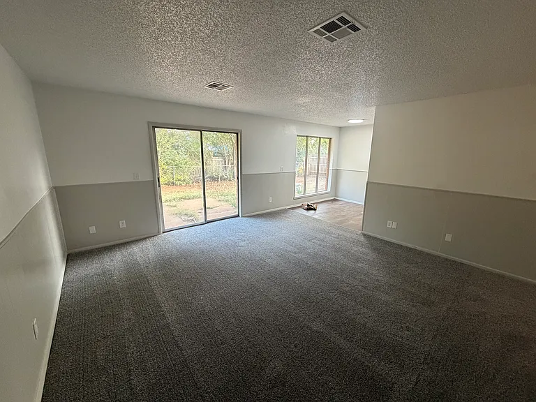 905 E Moore Ave — Photo 6