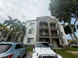 6861 SW 44th St APT 205, Miami, FL 33155