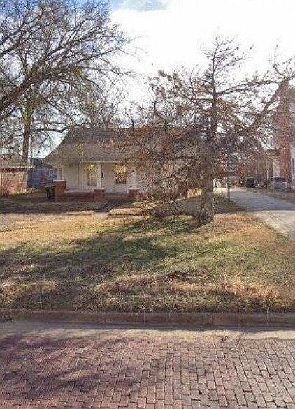 1st image of 514 W Main St