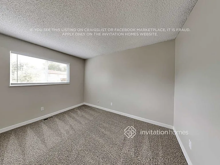 2557 S Memphis Way — Photo 7