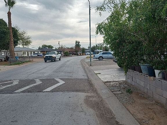 5th image of 4230 N 48th Ave