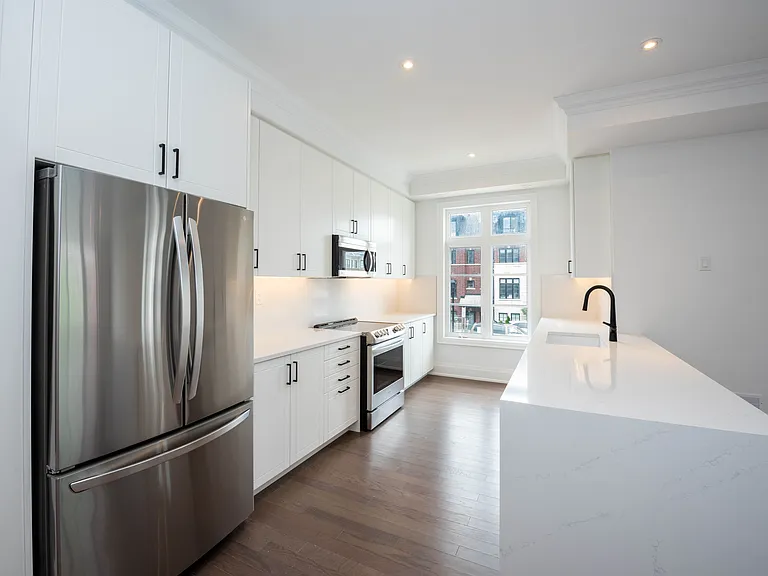 80 Thomas St #M-74 — Photo 6