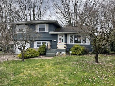 210 Fairground Rd, Ford City, PA, 16226