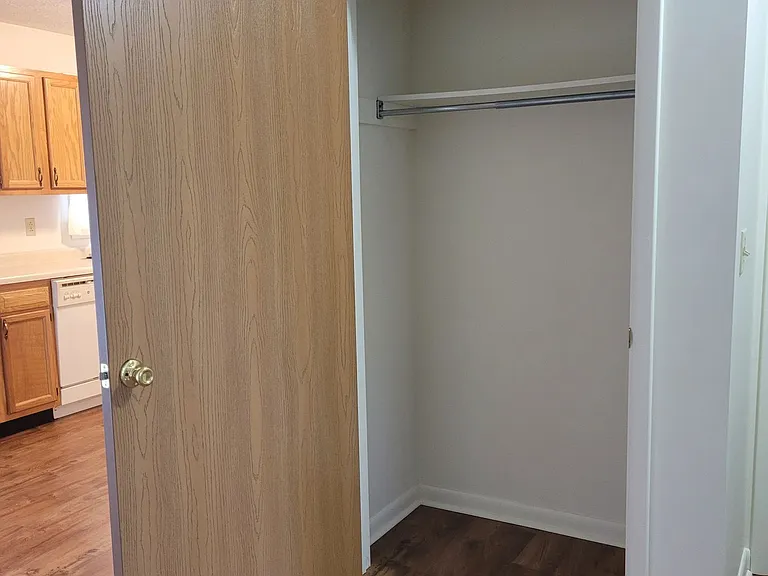 100 Sterling Hills Dr — Photo 15