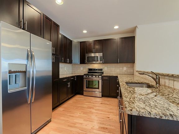 3rd image of 500 Regatta Dr Unit 2527