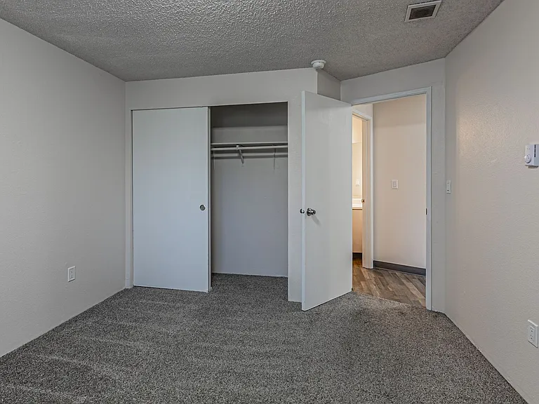 Valley Vista — Photo 44