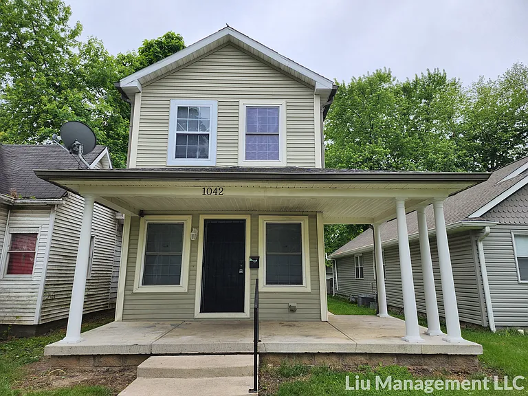 1042 N Traub Ave — Photo 1