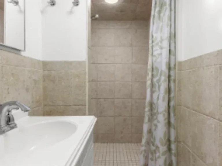 15587 Russell Ave — Photo 31