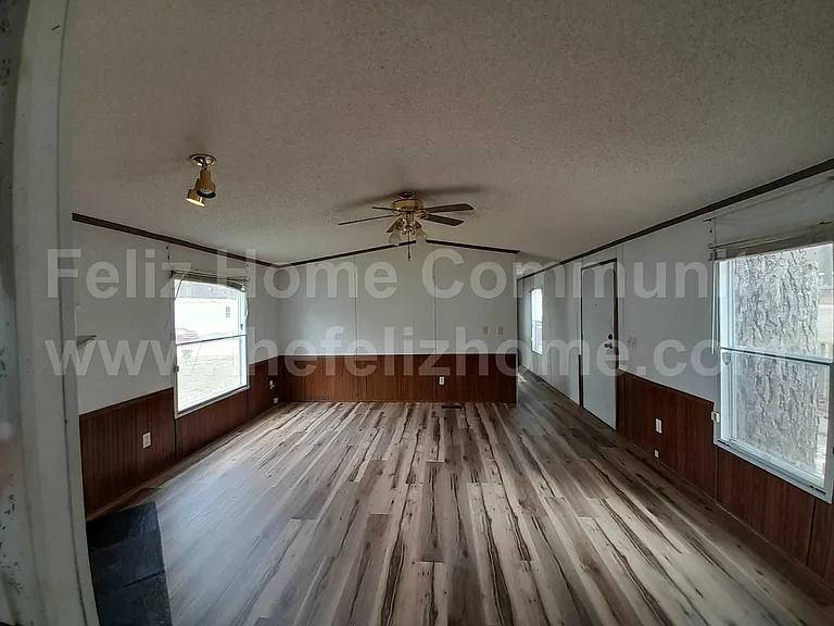 4-6016 Glade Rd #4 — Photo 6